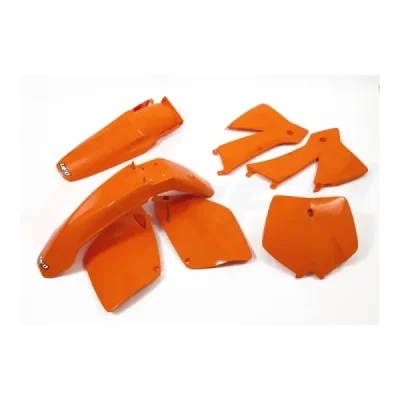 Komplet plastików UFO KTM SX 125 250 400 01-02 pomarańczowy (KTKIT501127) Komplet plastików UFO KTM SX 125 250 400 01-02 pomarańczowy (KTKIT501127)
