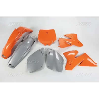 Komplet plastików UFO KTM SX 125 250 400 2000 (KTKIT500999) Komplet plastików UFO KTM SX 125 250 400 2000 (KTKIT500999)