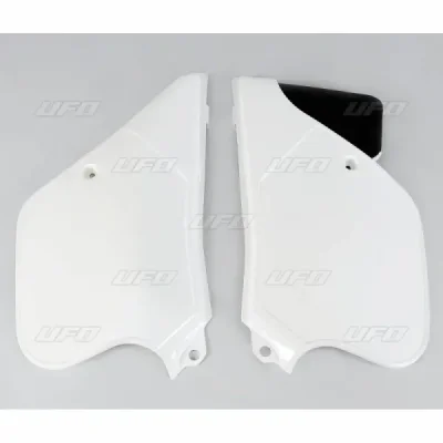 Komplet plastikowych osłon bocznych tylnych UFO KTM 125 90-92 białe (KT03006047)