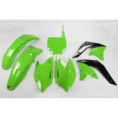UFO KOMPLET PLASTIKÓW KAWASAKI KXF 250 '06 ZIELONY (KA204E026) UFO KOMPLET PLASTIKÓW KAWASAKI KXF 250 '06 ZIELONY (KA204E026)