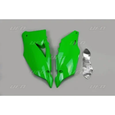 Komplet plastikowych osłon bocznych tylnych UFO Kawasaki KXF 450 19-20 zielone (KA04752026) Komplet plastikowych osłon bocznych tylnych UFO Kawasaki KXF 450 19-20 zielone (KA04752026)