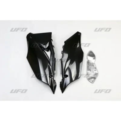 Komplet plastikowych osłon bocznych tylnych UFO Kawasaki KXF 450 19 czarne (KA04752001)