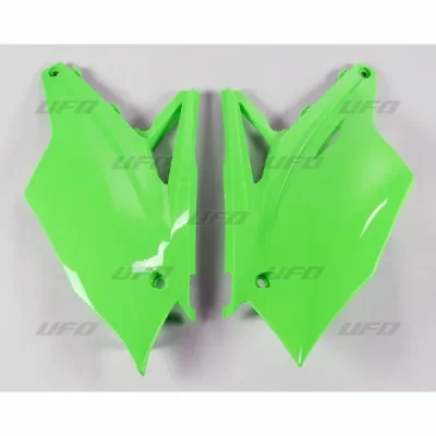 Komplet plastikowych osłon bocznych tylnych UFO Kawasaki KXF 250 17-19 KXF 450 16-18 zielone Fluo (KA04737AFLU) Komplet plastikowych osłon bocznych tylnych UFO Kawasaki KXF 250 17-19 KXF 450 16-18 zielone Fluo (KA04737AFLU)