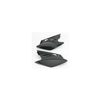 Komplet plastikowych osłon bocznych tylnych UFO Kawasaki KXF 450 06-08 czarne (KA03771001)