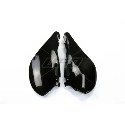 Komplet plastikowych osłon bocznych tylnych UFO Kawasaki KX 125 250 99-02 czarne (KA03721001)