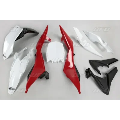 UFO KOMPLET PLASTIKÓW HUSQVARNA TC 499 4T '11-'13 OEM (BIAŁY/CZERWONY/CZARNY) (HU612E999) UFO KOMPLET PLASTIKÓW HUSQVARNA TC 499 4T '11-'13 OEM (BIAŁY/CZERWONY/CZARNY) (HU612E999)