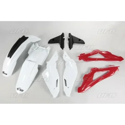 Komplet plastików UFO Husqvarna TC 250 300 450 09-13 biały czerwony czarny (HUKIT610999) Komplet plastików UFO Husqvarna TC 250 300 450 09-13 biały czerwony czarny (HUKIT610999)