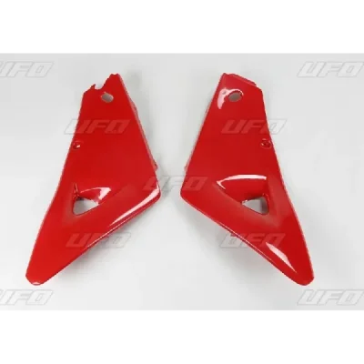 Osłony chłodnicy UFO Husqvarna górne czerwone (HU03303062) Osłony chłodnicy UFO Husqvarna górne czerwone (HU03303062)