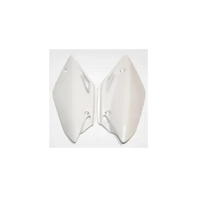 Komplet plastikowych osłon bocznych tylnych UFO Honda CRF 150R 07-09 białe (HO04620041)