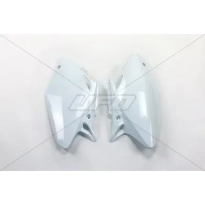 Komplet plastikowych osłon bocznych tylnych UFO Honda CRF 450R 02-04 białe (HO03694041) Komplet plastikowych osłon bocznych tylnych UFO Honda CRF 450R 02-04 białe (HO03694041)