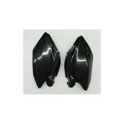 Komplet plastikowych osłon bocznych tylnych UFO Honda CRF 250R 04-05 czarne (HO03635001)