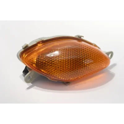 Kierunkowskaz JR Suzuki GSXR 1300 Hayabusa 99-07 prawy przód (ST-12104RJ)