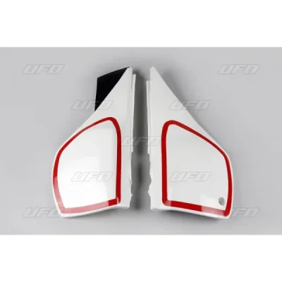 Komplet plastikowych osłon bocznych tylnych UFO Yamaha TT 600 84-92 białe (YA02810046) Komplet plastikowych osłon bocznych tylnych UFO Yamaha TT 600 84-92 białe (YA02810046)